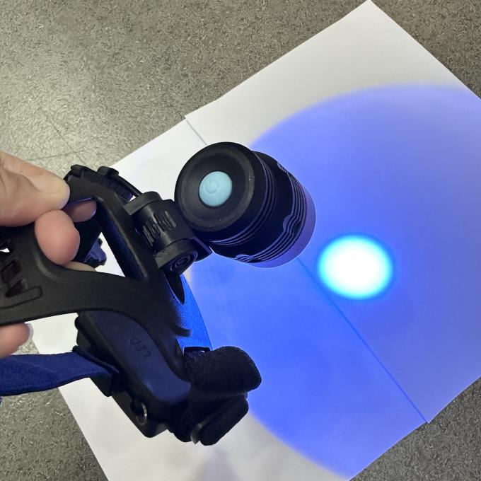 ফ্লুরোসেন্ট ম্যাগনেটিক পার্টিক্যাল ইউভি হেডল্যাম্প DG-3101S যার শিখর তরঙ্গদৈর্ঘ্য 365-370nm এবং 2pcs 18650 লিথিয়াম ব্যাটারি 0