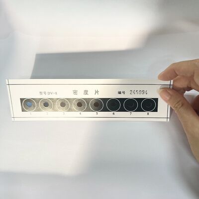 ক্যালিব্রেশন সার্টিফিকেট সহ লাইট ডেনসিটি ফিল্ম দেখা